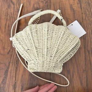 NWT Lauren Conrad Shell Shaped Straw Bag MSRP $59